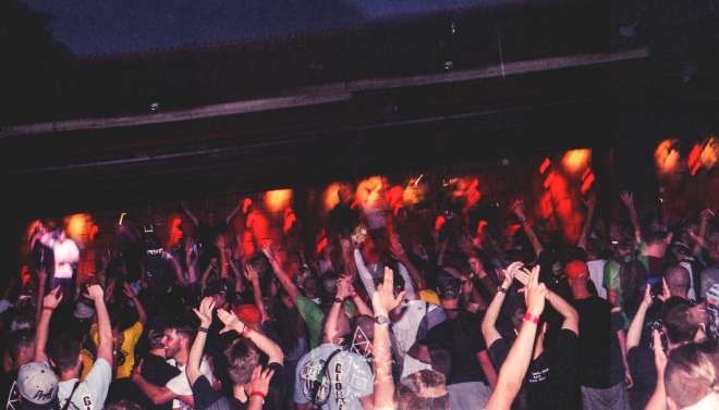 54 Cross Club, Pain, Batrs, Rook, Brejchus, Magenta